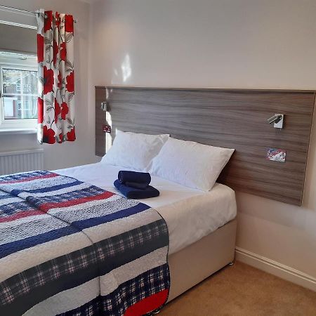 Smitten House 4 Bedroom 拉尔 外观 照片